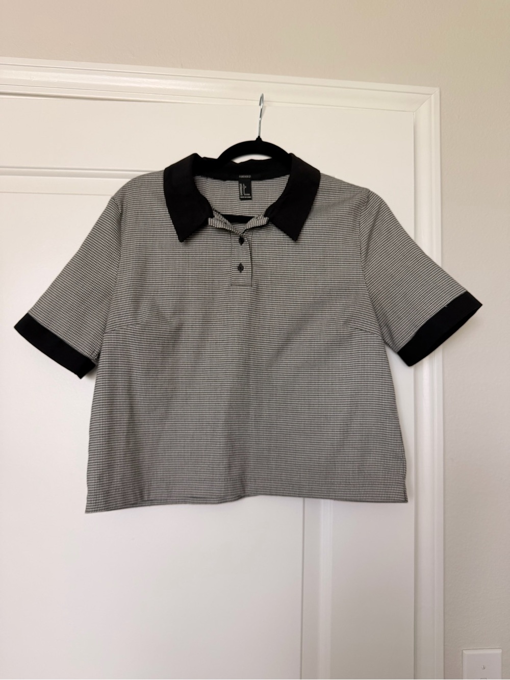 Forever 21 Black and White Cropped Polo Top